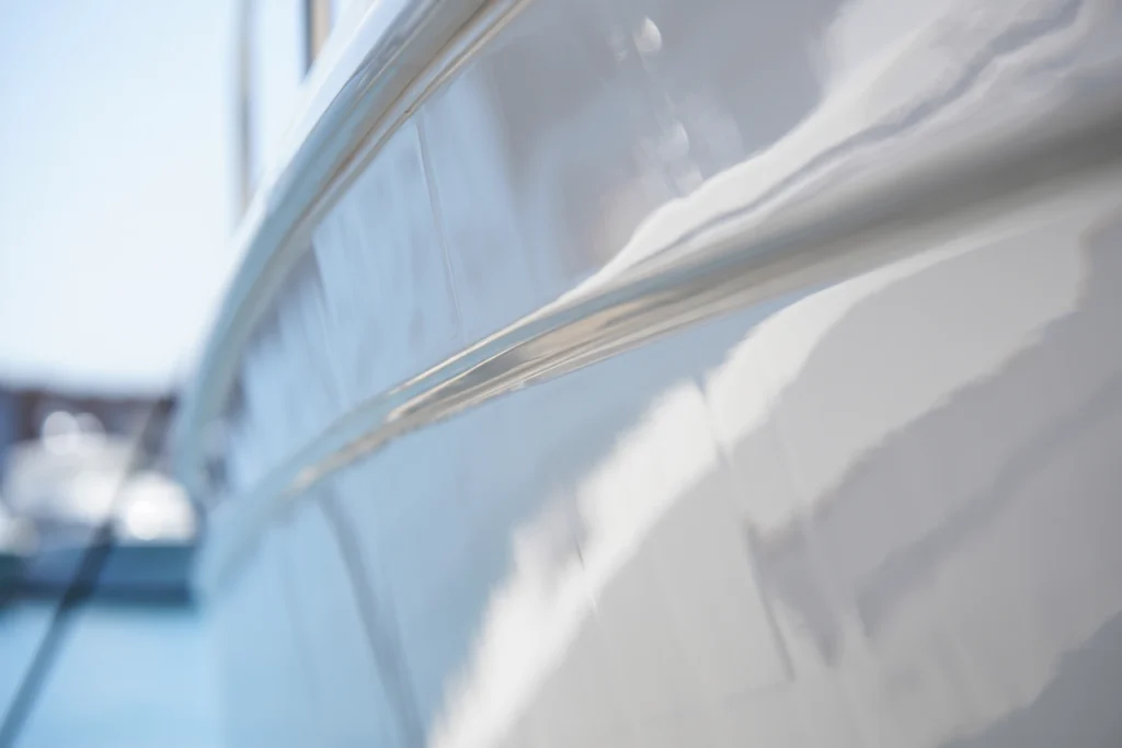 Fighting Marine Growth: Hull Protection with Liquid Glass Coatings